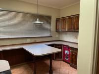 Kitchen - 18 square meters of property in Standerton
