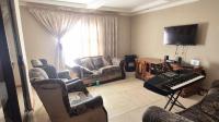 Lounges of property in Ibhayi (Zwide)