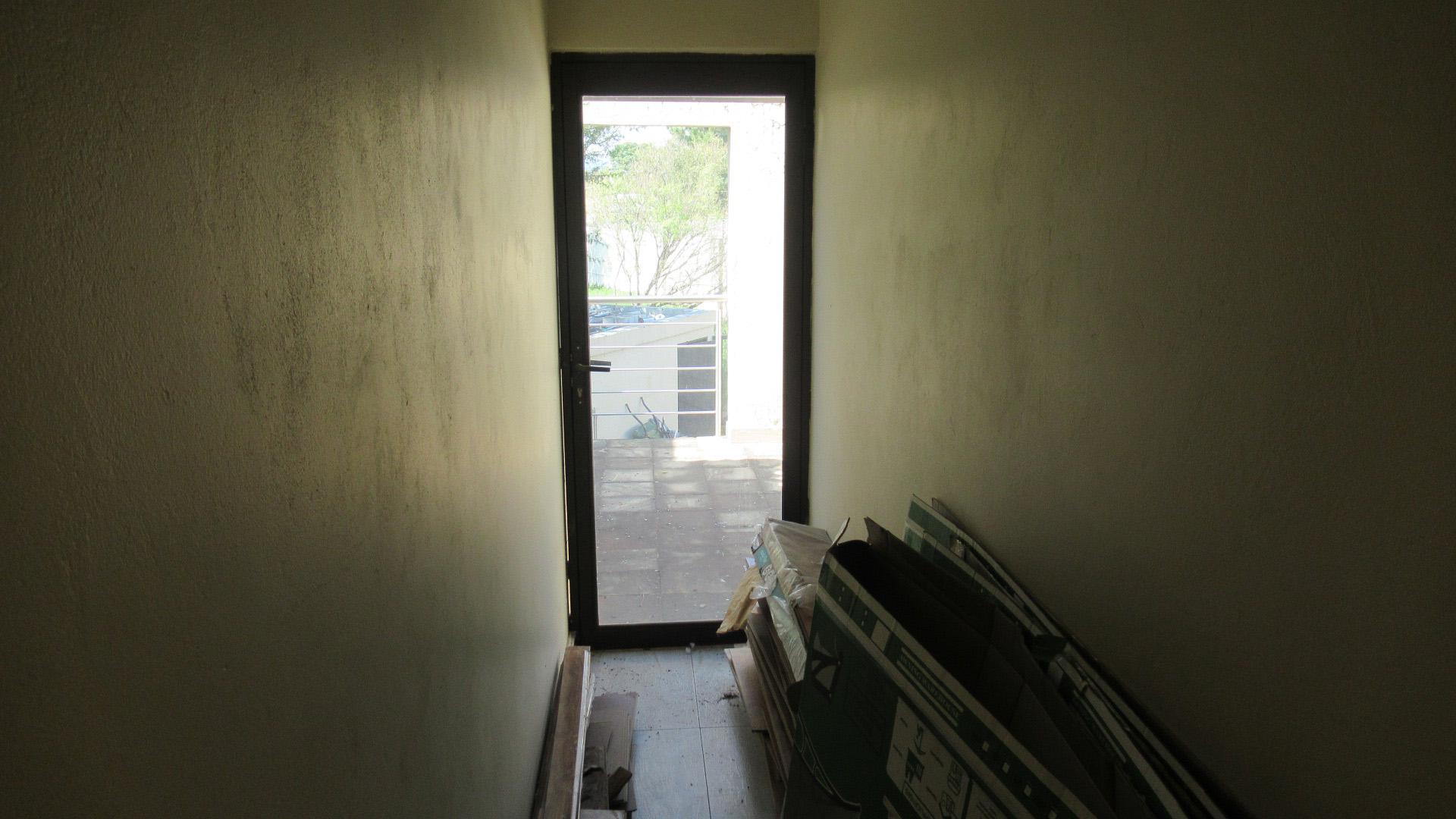 Spaces - 73 square meters of property in Fourways