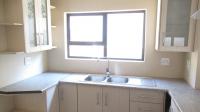 Kitchen - 14 square meters of property in Fourways