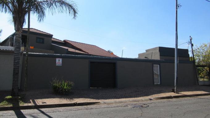 3 Bedroom House for Sale For Sale in Mayfair West - Private Sale - MR509643