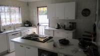 Kitchen - 66 square meters of property in Hurlingham