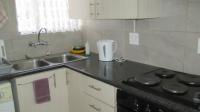 Kitchen - 66 square meters of property in Hurlingham