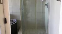 Main Bathroom - 9 square meters of property in Genazano