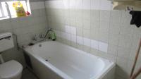 Bathroom 1 - 5 square meters of property in Bertrams