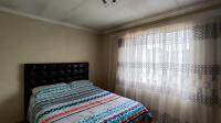Bed Room 1 - 10 square meters of property in Crystal Park