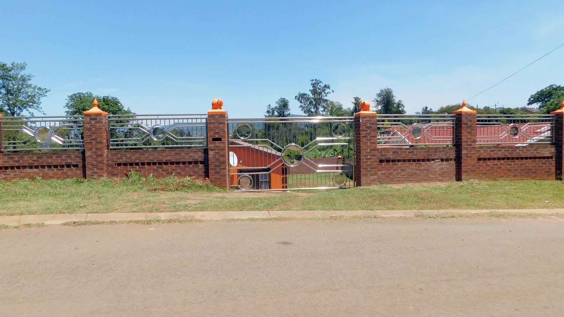 Front View of property in Panorama Gardens