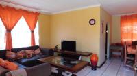 Lounges - 16 square meters of property in Panorama Gardens
