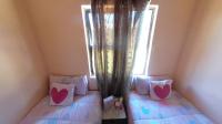 Bed Room 2 - 9 square meters of property in Panorama Gardens