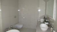 Main Bathroom - 12 square meters of property in Montrose