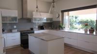 Kitchen - 26 square meters of property in Montrose