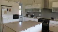 Kitchen - 26 square meters of property in Montrose