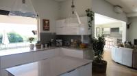 Kitchen - 26 square meters of property in Montrose