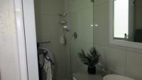 Bathroom 3+ - 11 square meters of property in Montrose