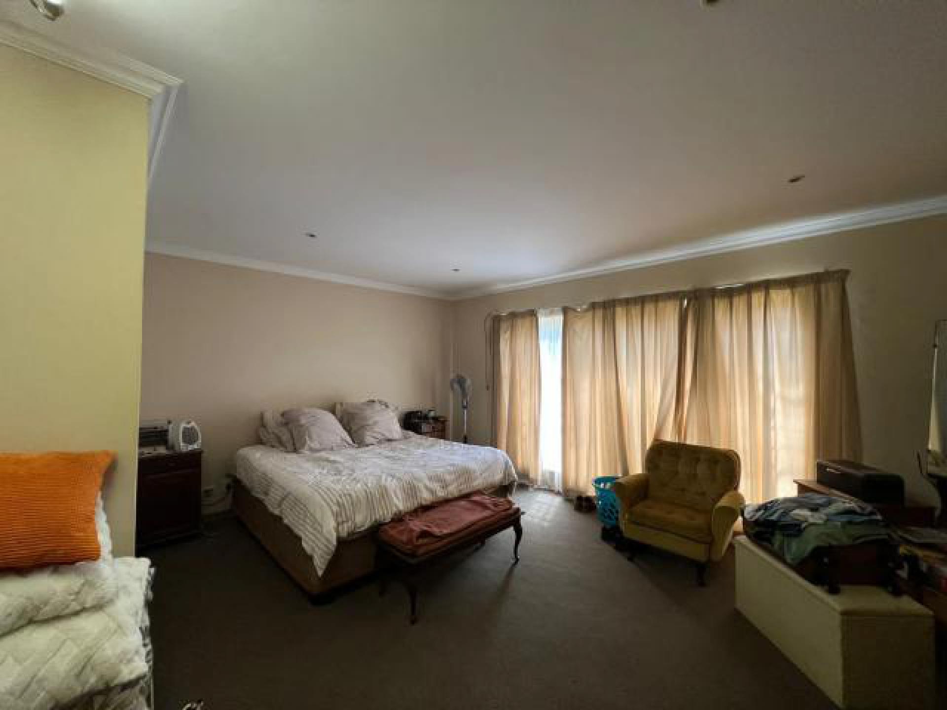 Main Bedroom - 33 square meters of property in Rynfield