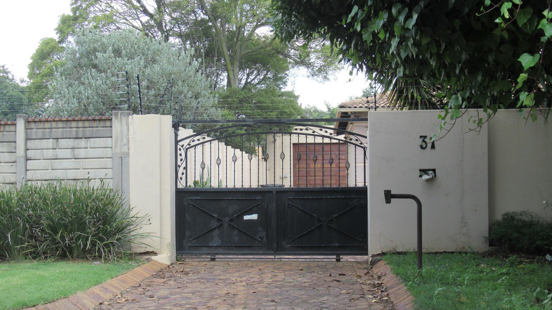 Front View of property in Rynfield