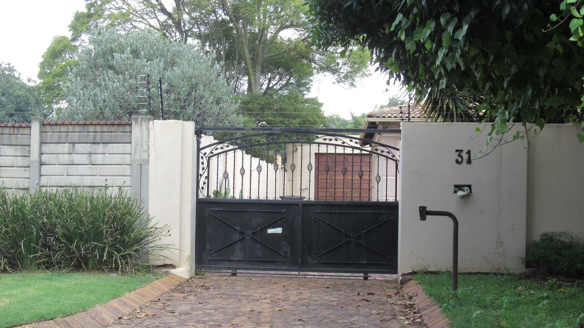 Front View of property in Rynfield