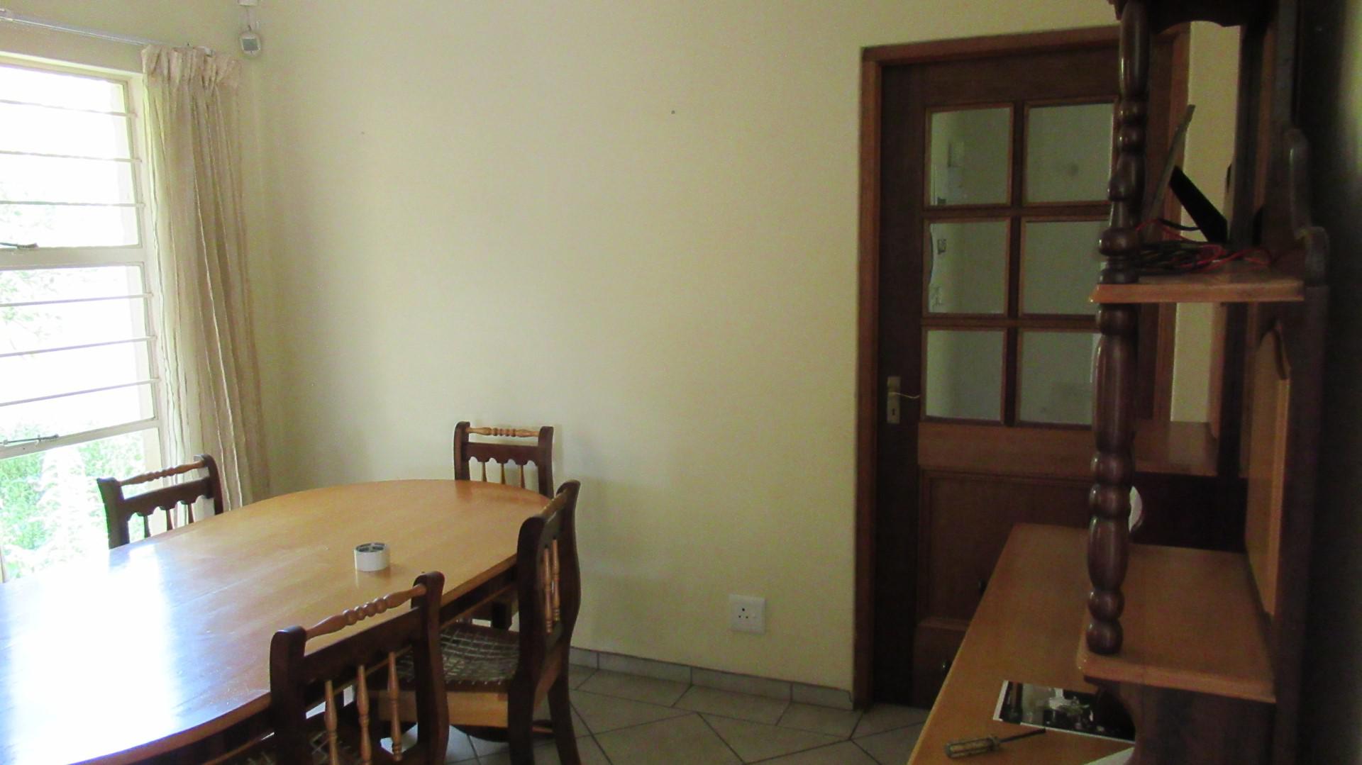 Dining Room - 11 square meters of property in Rynfield