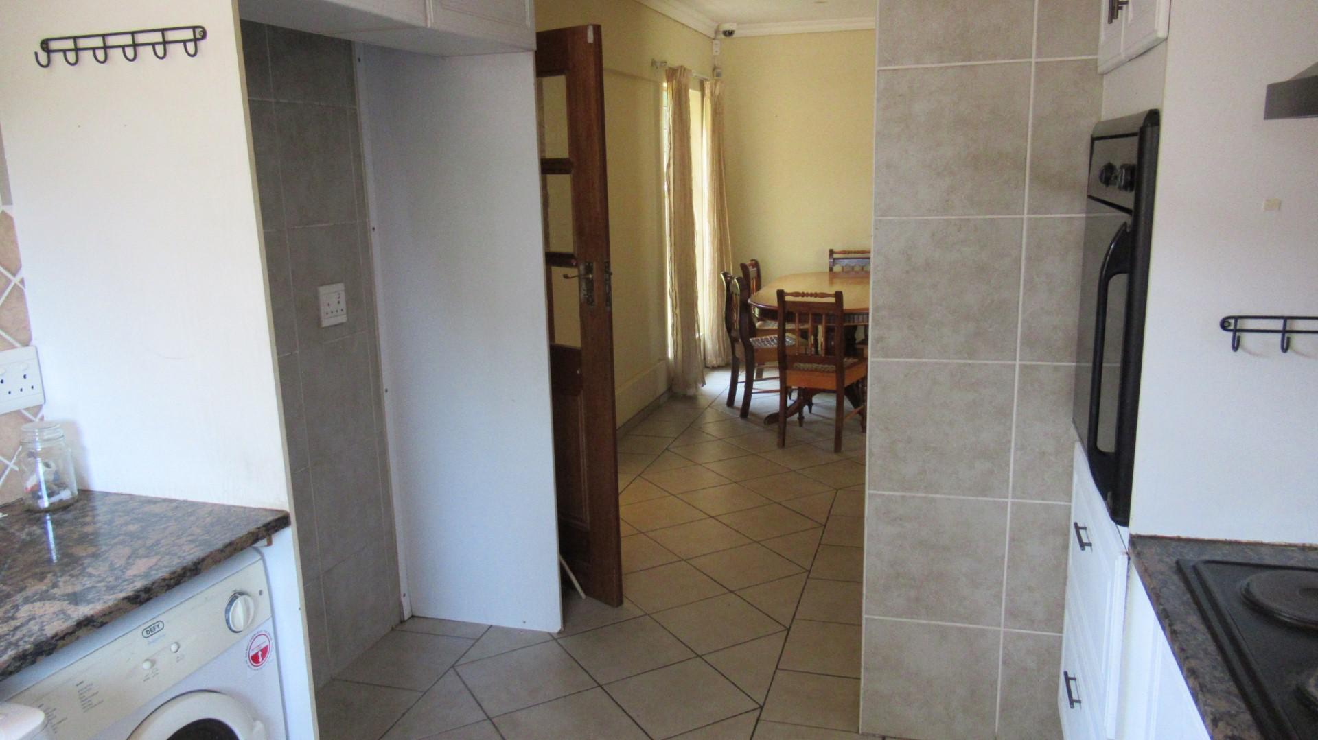 Kitchen - 17 square meters of property in Rynfield