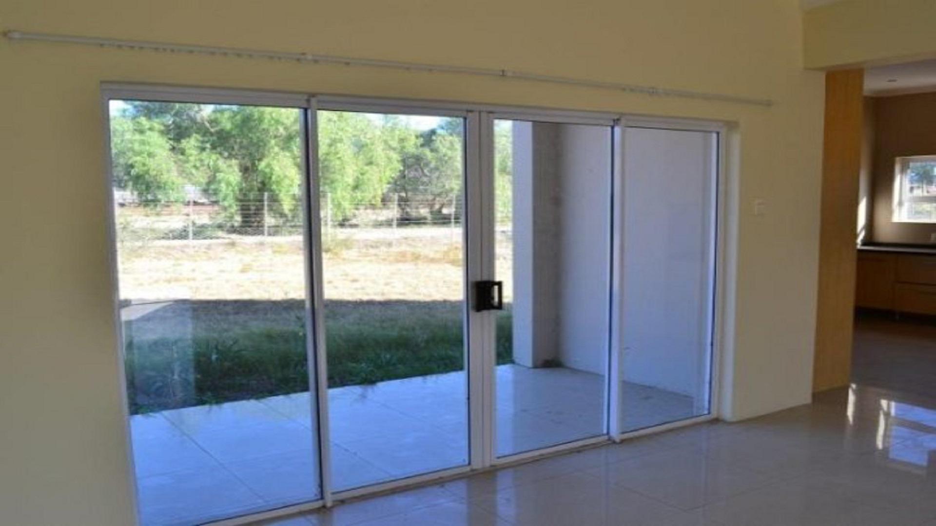 Lounges of property in Alicedale