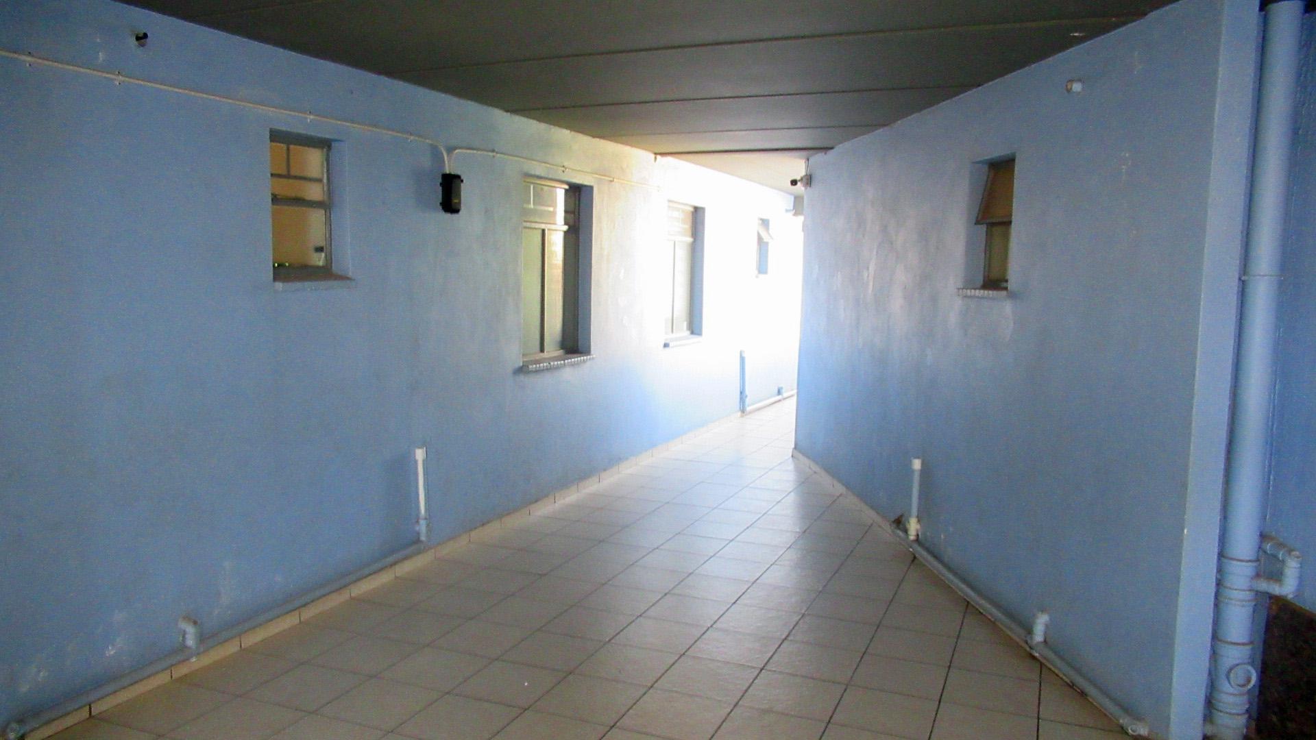 Spaces - 3 square meters of property in Fleurhof