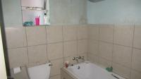 Bathroom 1 - 5 square meters of property in Fleurhof