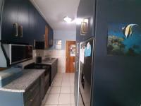 Kitchen - 6 square meters of property in Fleurhof
