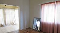 TV Room - 16 square meters of property in Discovery