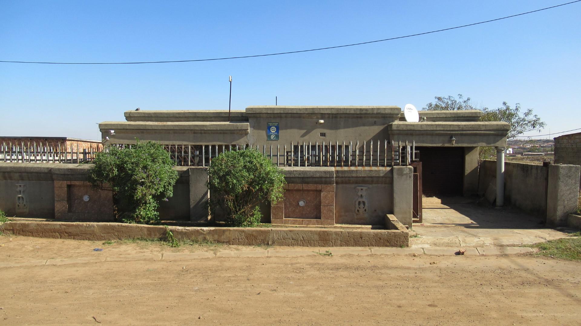 Front View of property in Tsakane