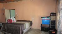 Main Bedroom - 33 square meters of property in Tsakane