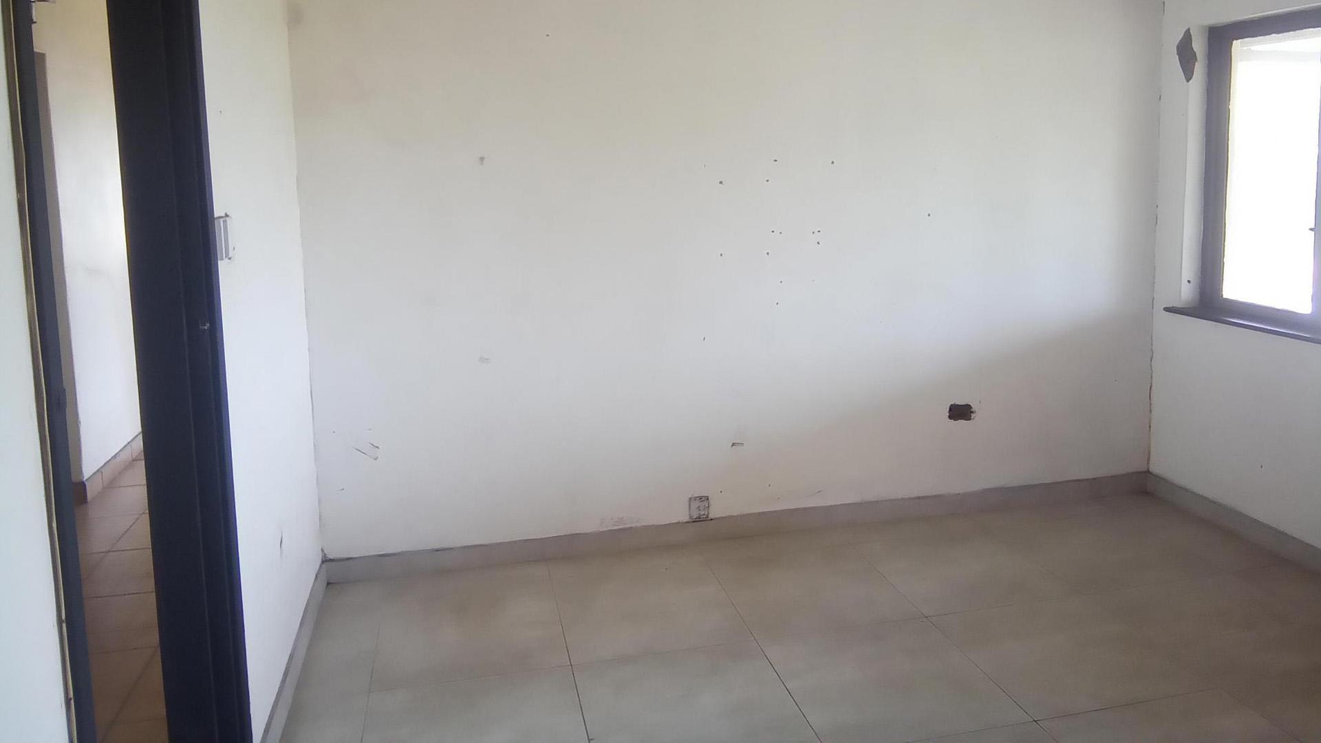 Bed Room 1 of property in Highridge