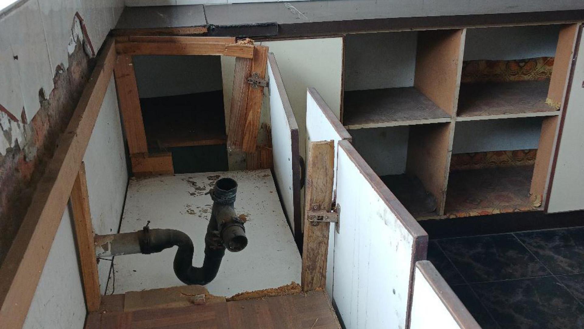 Kitchen of property in Highridge