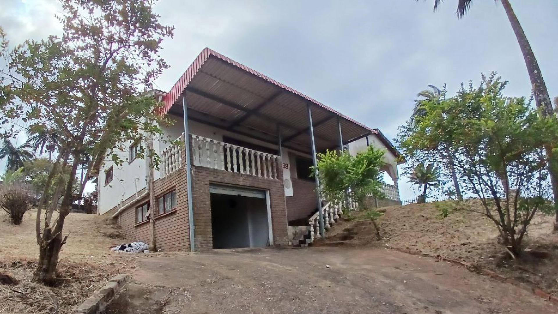 Front View of property in Highridge