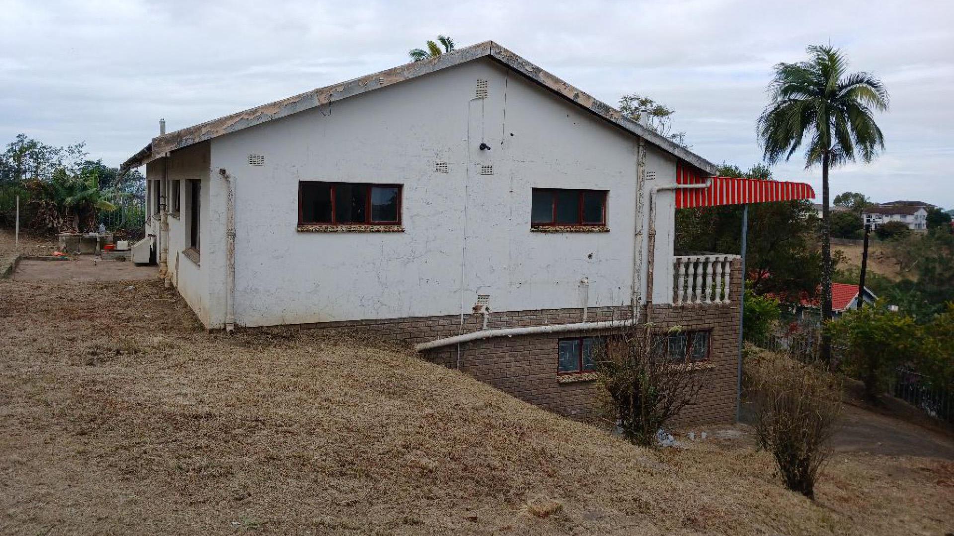 Spaces of property in Highridge