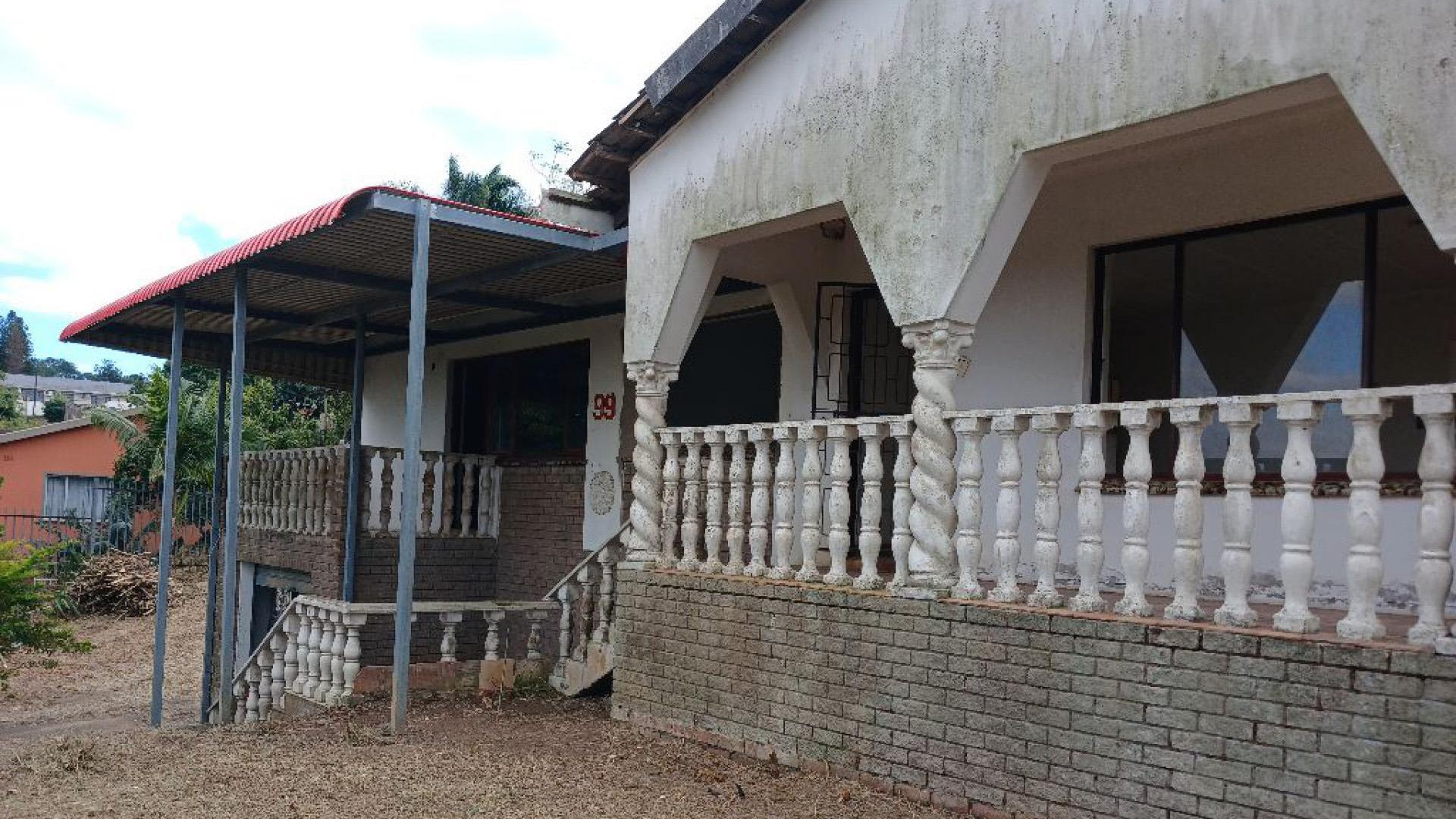 Front View of property in Highridge