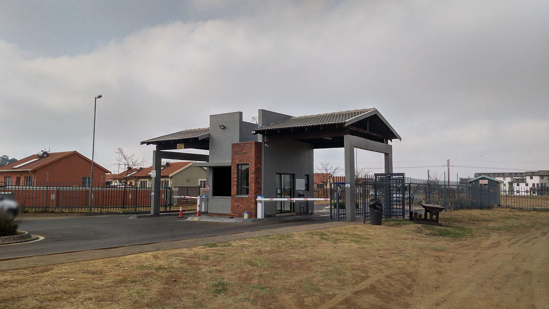 Front View of property in Selcourt