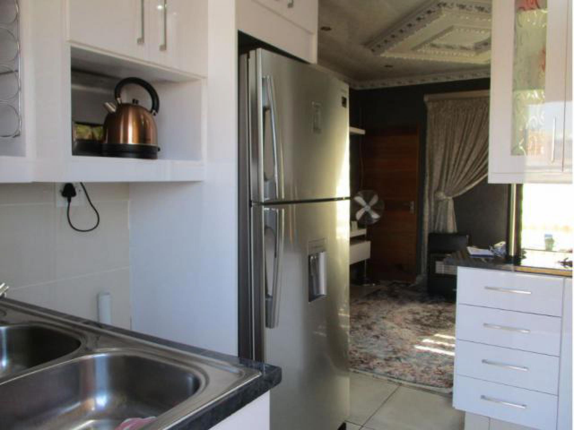 Kitchen - 9 square meters of property in Selcourt