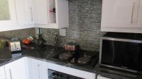 Kitchen - 9 square meters of property in Selcourt