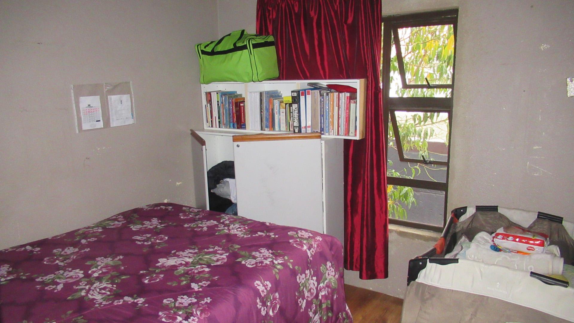 Main Bedroom - 9 square meters of property in Riverlea - JHB