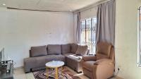 Lounges - 24 square meters of property in Protea Glen