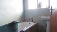 Bathroom 1 - 3 square meters of property in Protea Glen
