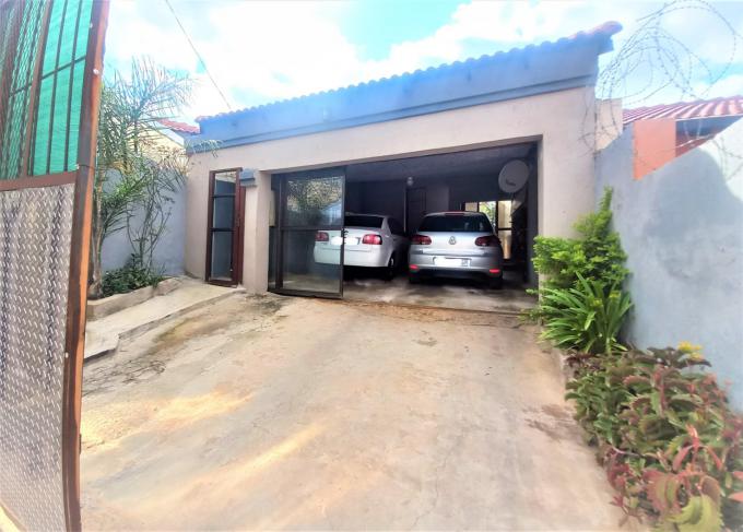 3 Bedroom House for Sale For Sale in Lotus Gardens - MR512346