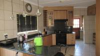 Kitchen - 30 square meters of property in Lambton Gardens