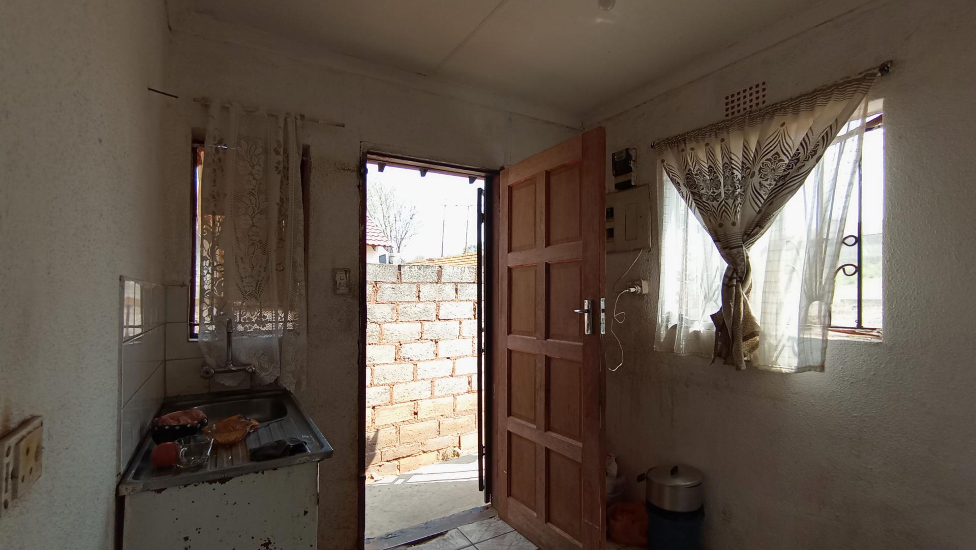 Kitchen - 5 square meters of property in Riverlea - JHB
