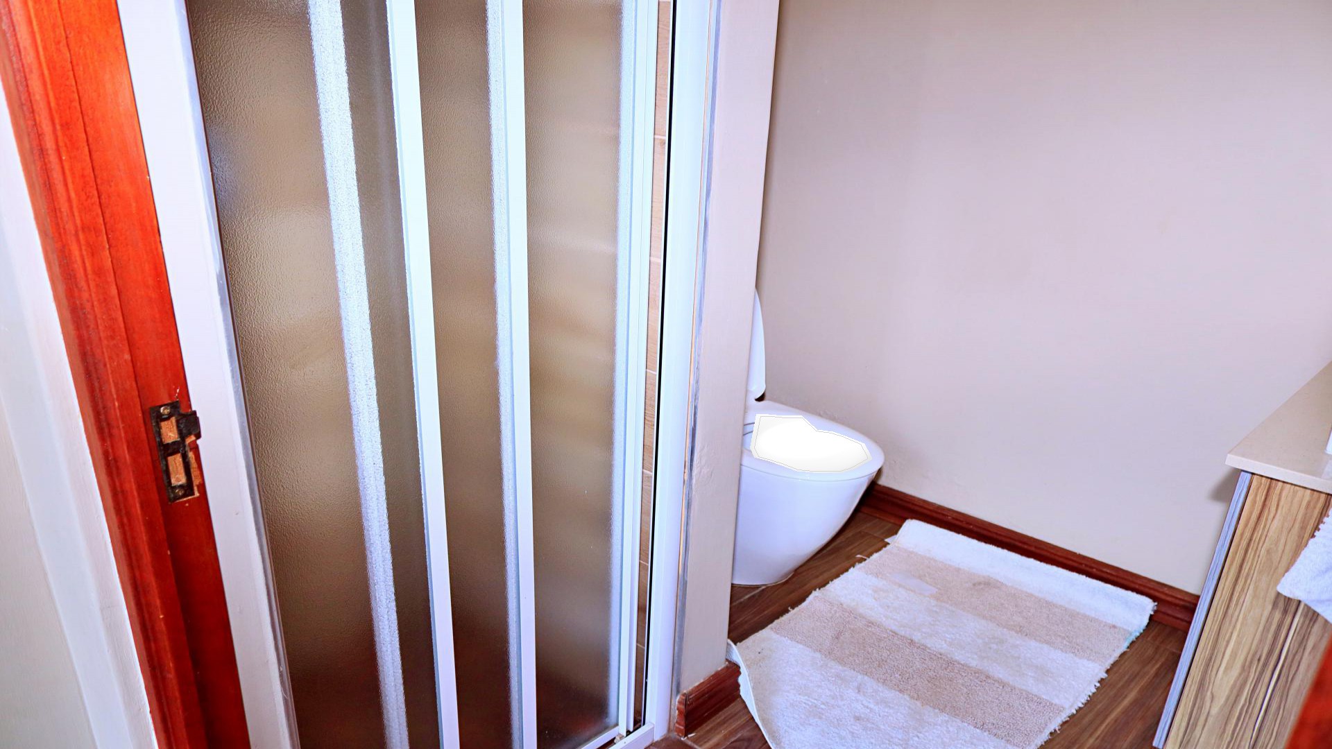 Bathroom 2 of property in Louwlardia
