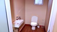 Bathroom 1 of property in Louwlardia