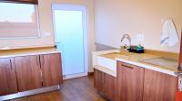 Kitchen of property in Louwlardia