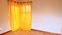 Bed Room 1 of property in Louwlardia