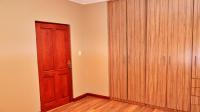 Bed Room 1 of property in Louwlardia