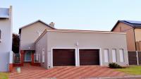 Garage of property in Louwlardia
